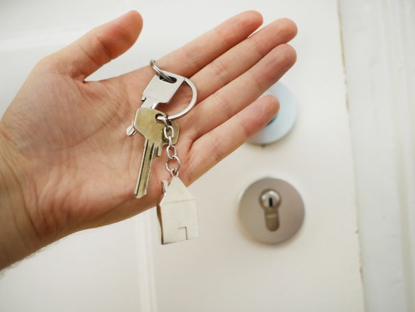 https://DonnaS.StopRentingStartOwning.org